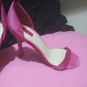 Forever 21 heels pink size 8 velvet
